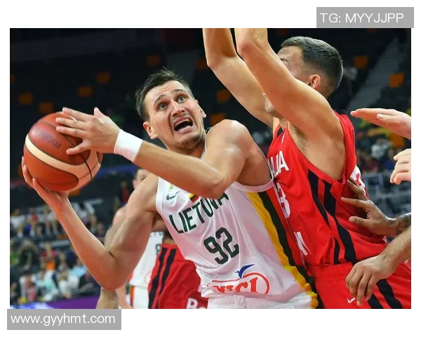 印度尼西亚与立陶宛的精彩对决揭示两国篮球实力的较量与发展潜力 印度尼西亚与立陶宛的精彩对决揭示两国篮球实力的较量与发展潜力